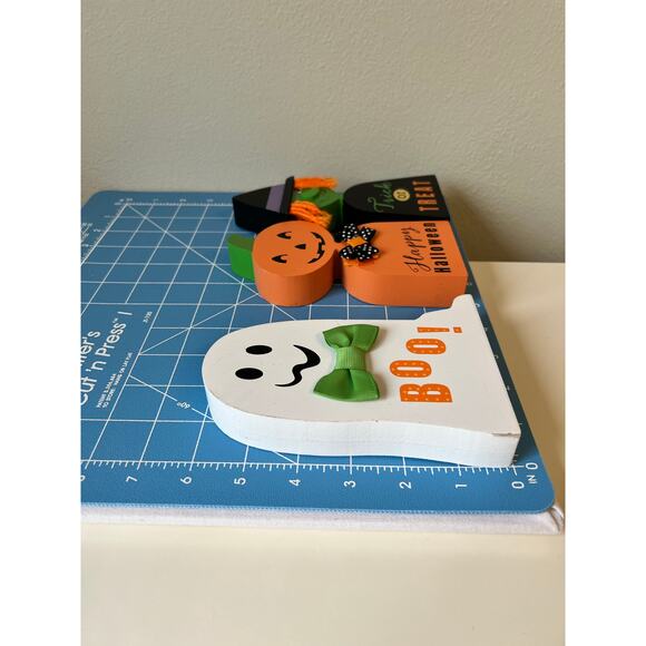 Halloween Mixed Wooden Plastic decorative lot of 6 - Picture 6 of 14